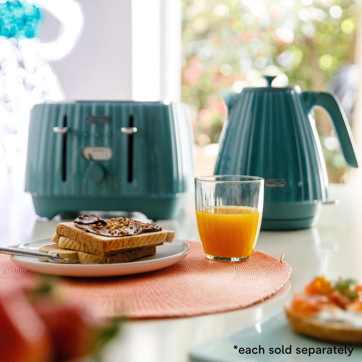 Delonghi Ballerina Cordless Kettle Laguna Green 1,7L KBD3001.GR